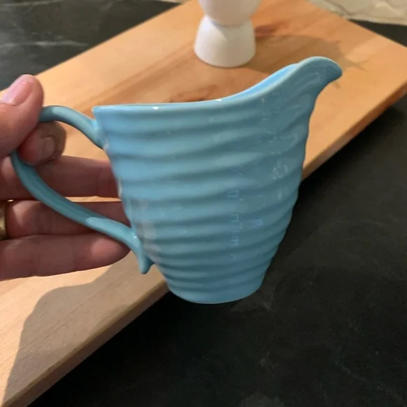 CIROA | Ripple Turquoise Creamer - Picture 2 of 8